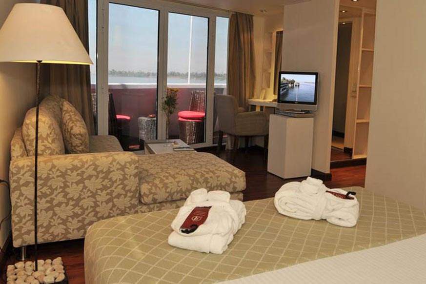 alexander-the-great-nile-cruise-012__1568325631_197.60.119.106